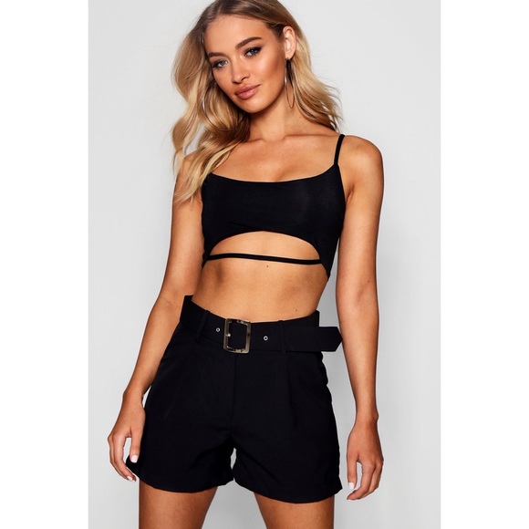 [boohoo] • [belted shorts] - Picture 1 of 4